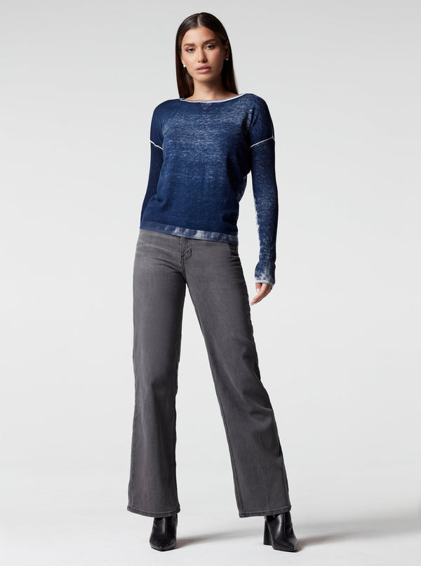 HUNTRESS BOYFRIEND SWEATER - Blanc Noir Online Store