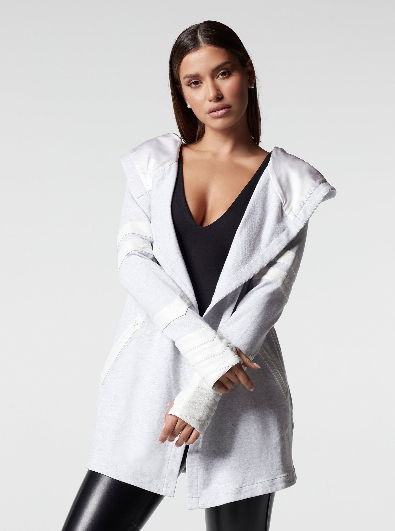 MAITRI TRAVELER JACKET - Blanc Noir Online Store
