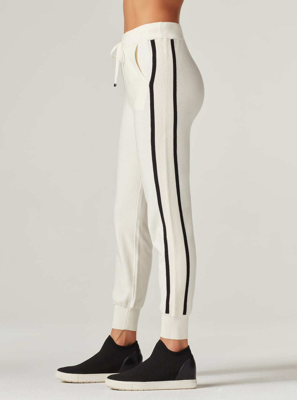 PORTOLA JOGGER - Blanc Noir Online Store