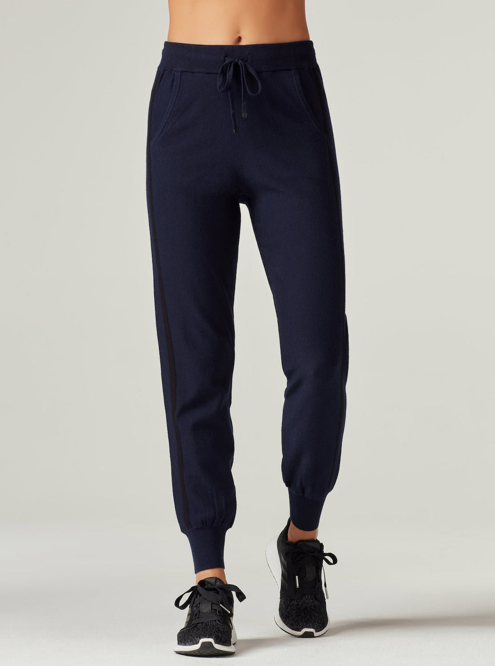 PORTOLA JOGGER - Blanc Noir Online Store