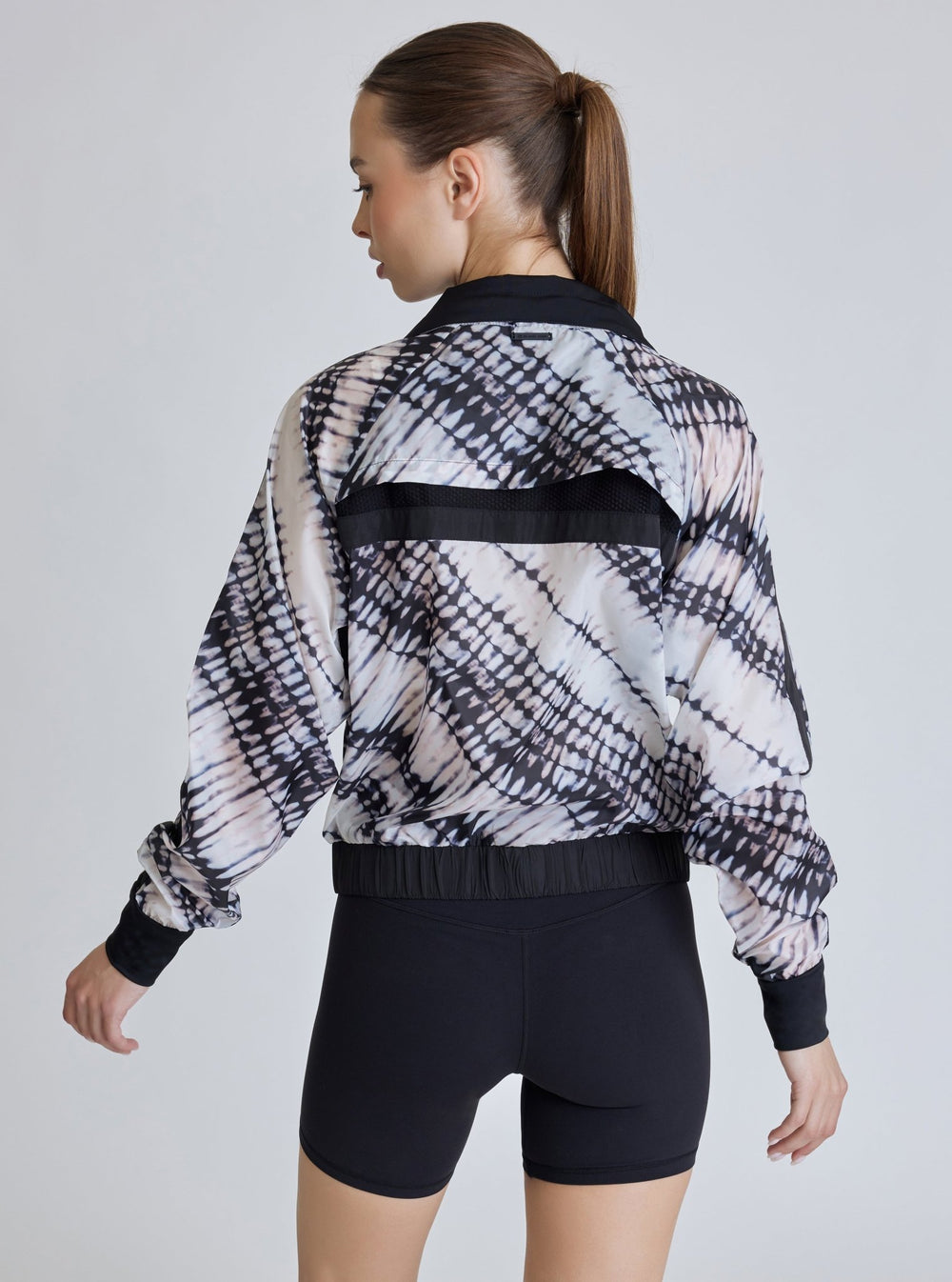 Posse Windbreaker - Blanc Noir Online Store