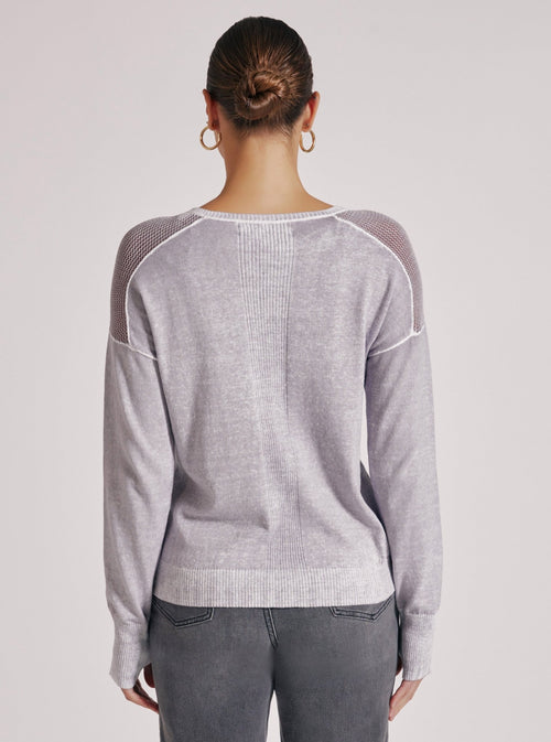 V-NECK HUNTRESS SWEATER - Blanc Noir Online Store