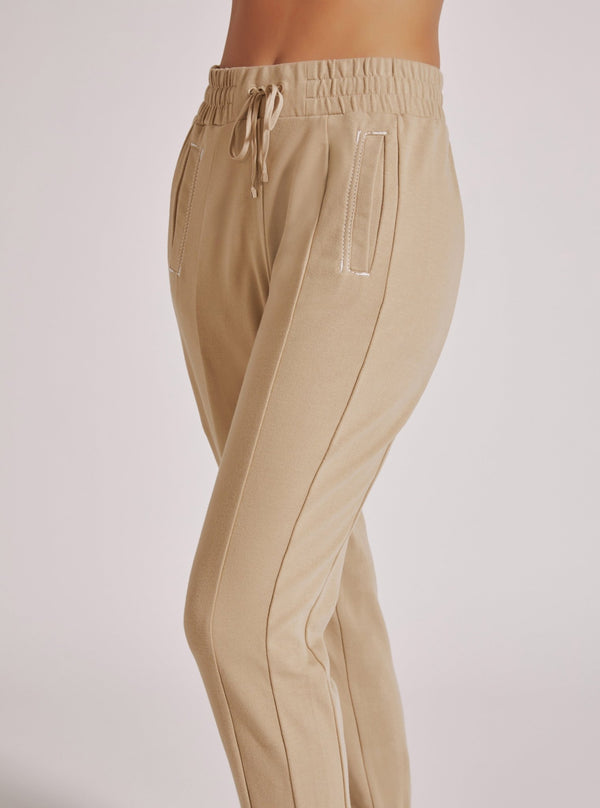YOLO CONTRAST STITCH JOGGER - Blanc Noir Online Store