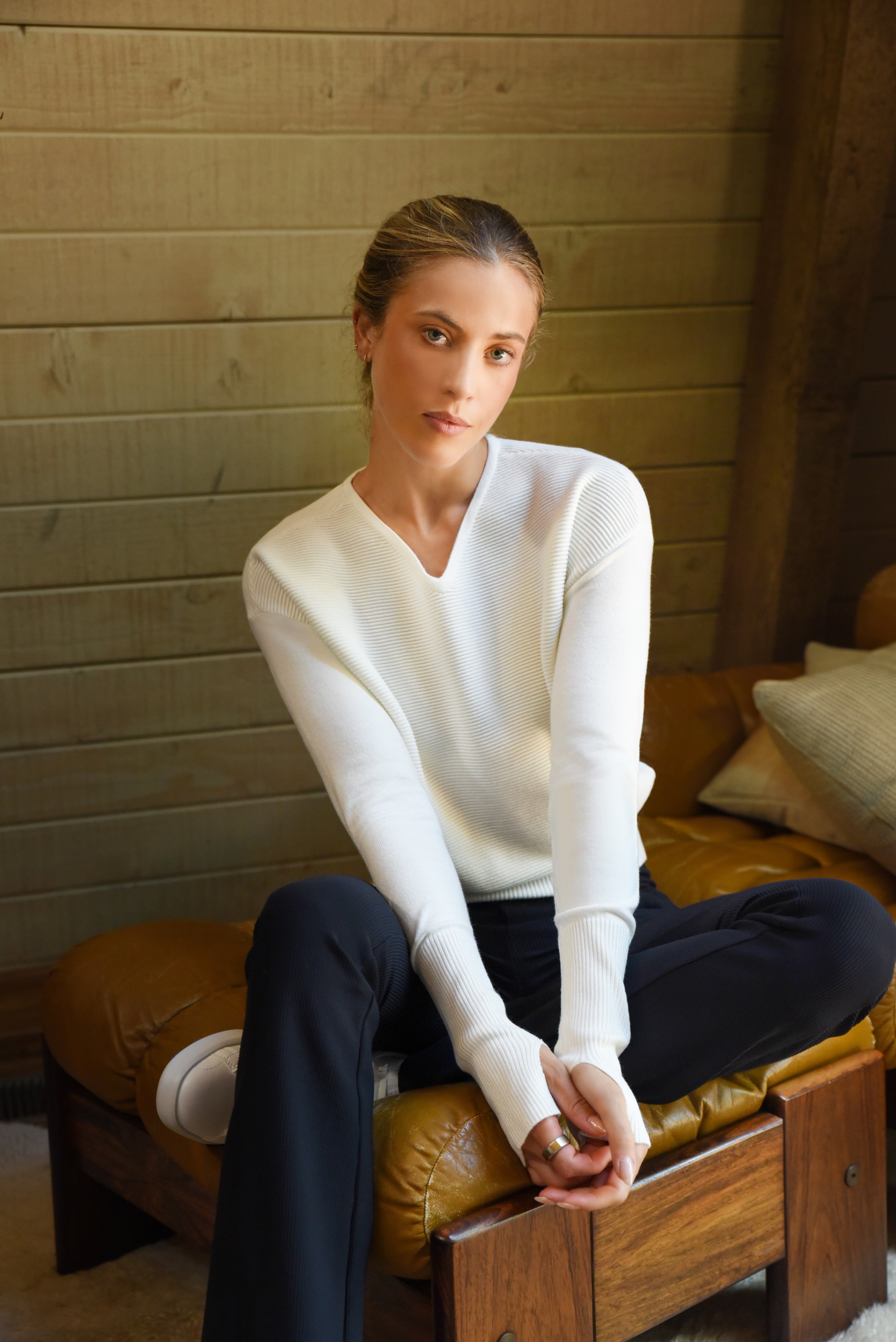 LUXE SWEATERS AND SWEATERKNITS