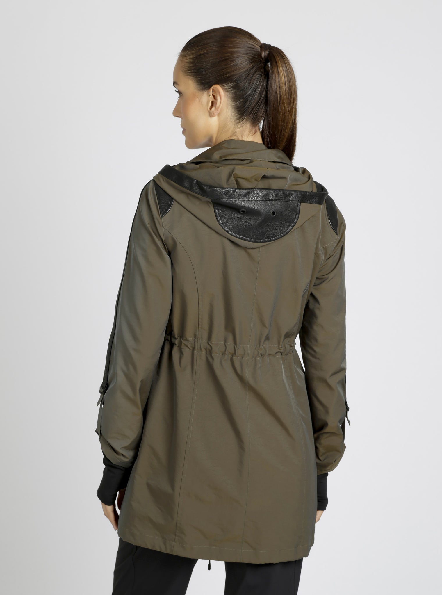 Aurora Anorak - Blanc Noir Online Store