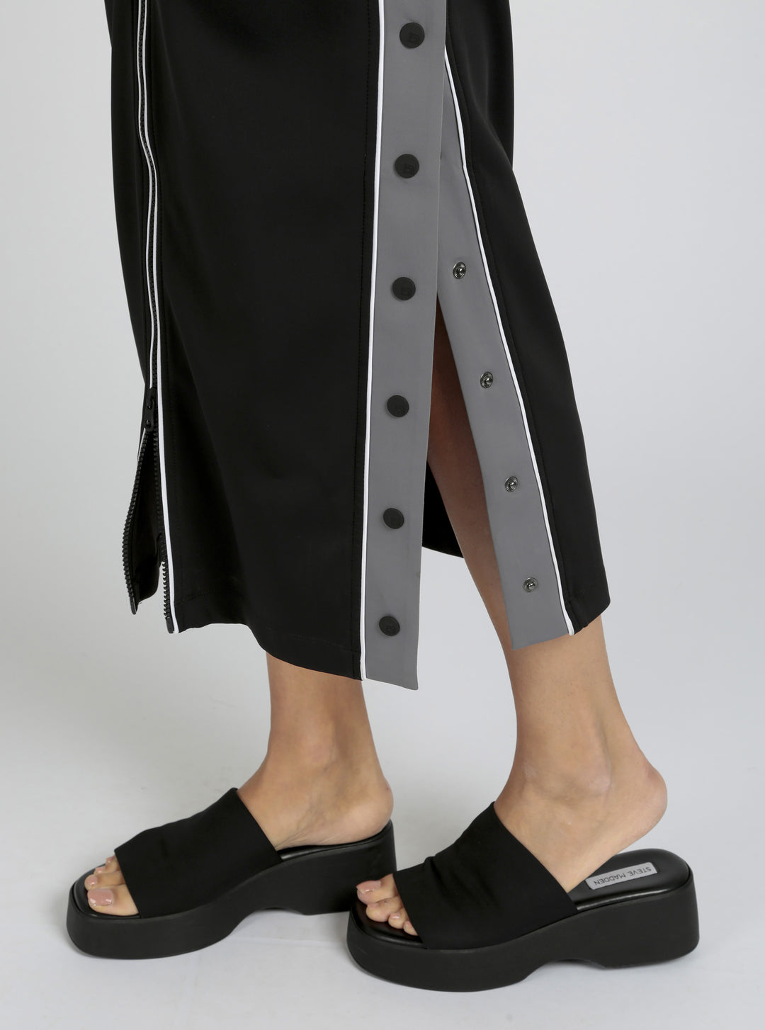 VISTA TRACK DRESS - Blanc Noir Online Store