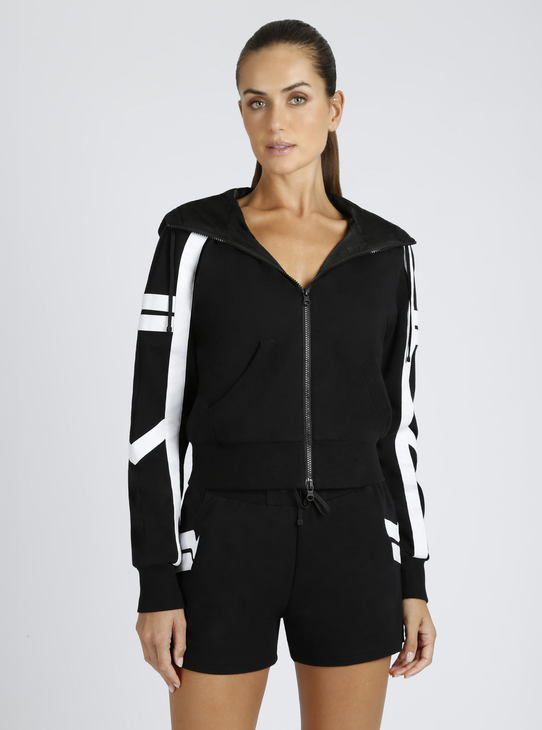 Maitri Hoodie - Blanc Noir Online Store