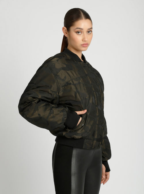 Logan Camo Bomber - Blanc Noir Online Store