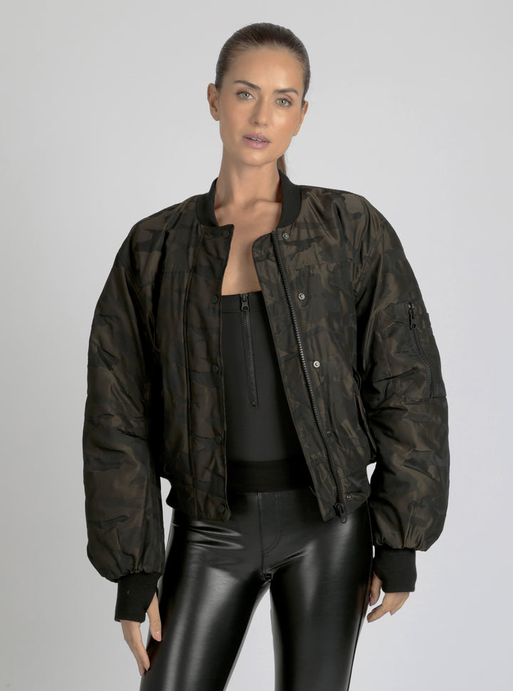 Logan Camo Bomber - Blanc Noir Online Store