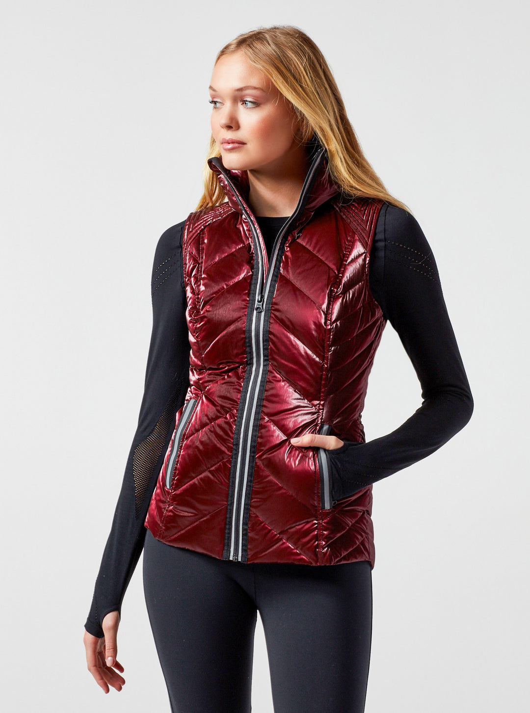 Super Hero Vest - Blanc Noir Online Store