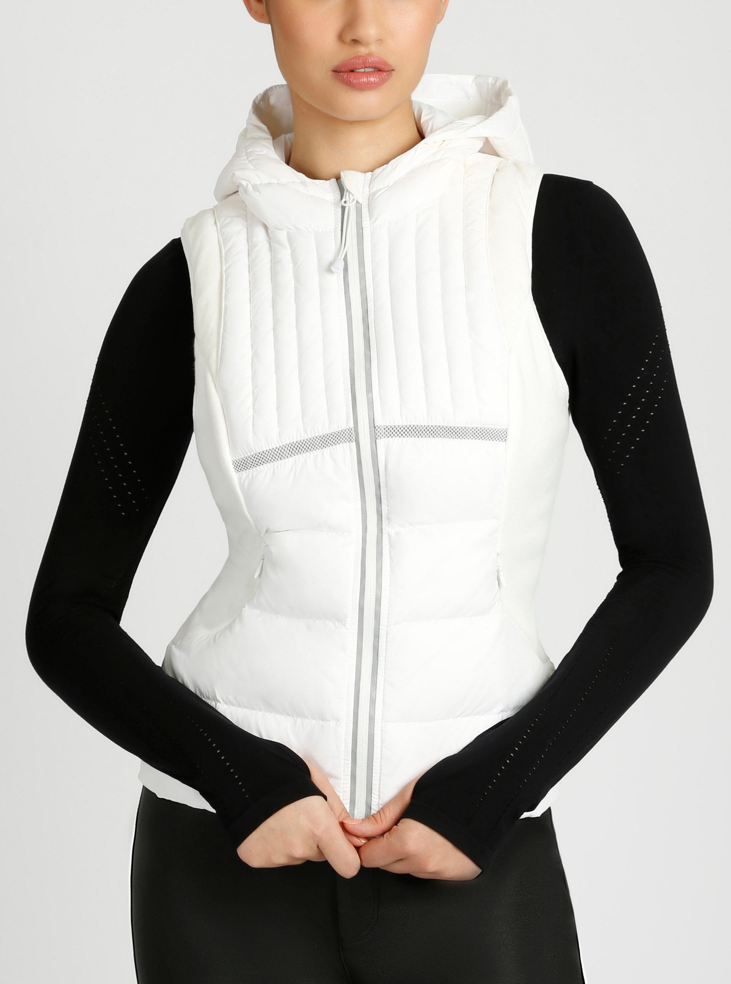 GREAT GIFTS: PUFFERS & PACKABLES FROM $119 | Blanc Noir