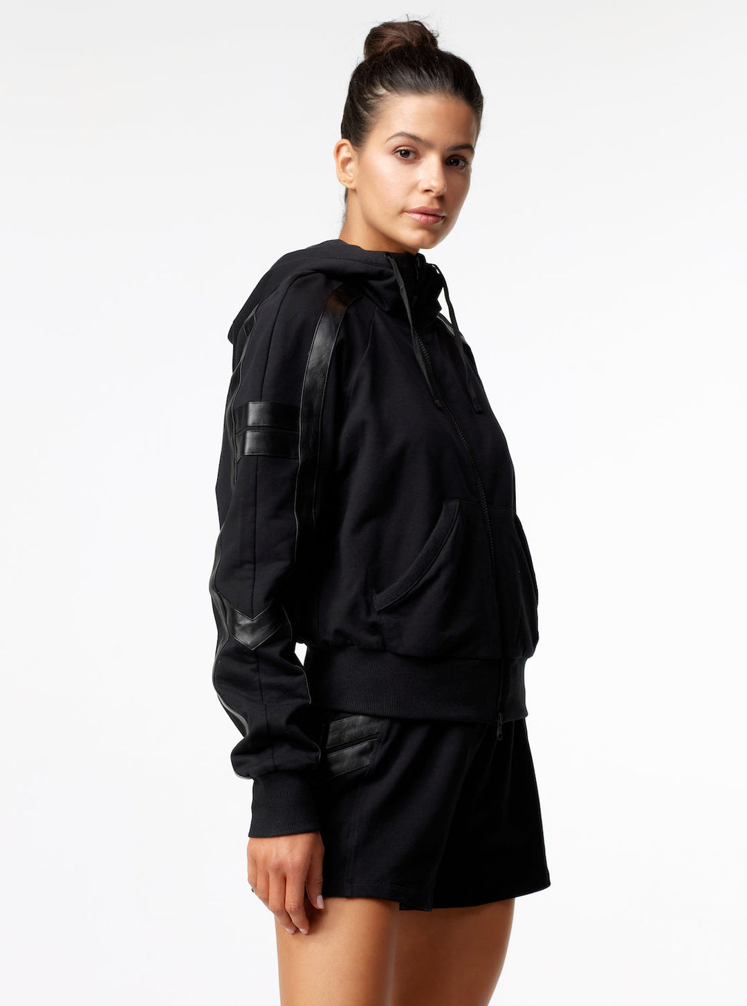 Maitri Hoodie - Blanc Noir Online Store