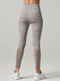 YOLO LEGGING - Blanc Noir Online Store