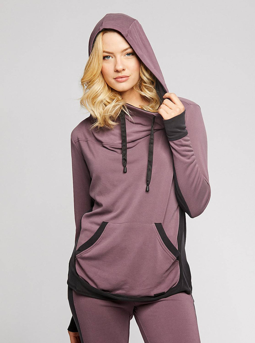 AMOUR HOODIE - Blanc Noir Online Store