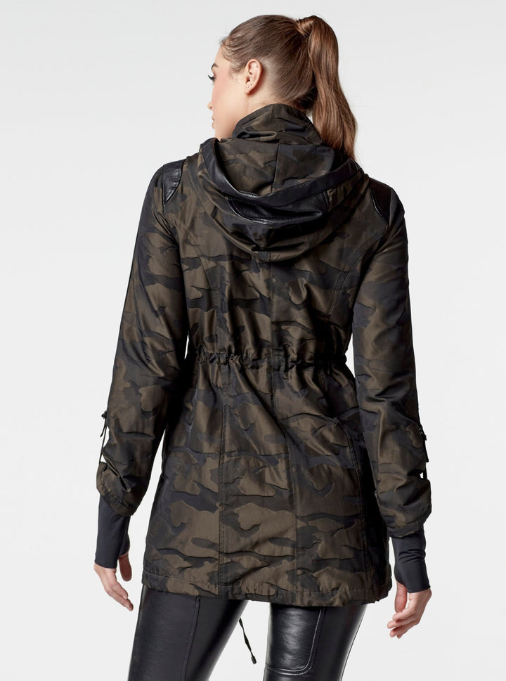 Camo Anorak - True Camo - Blanc Noir Online Store