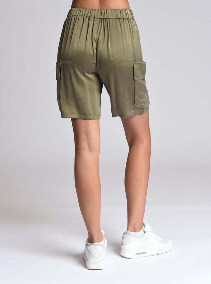Chelsea Silk Bermuda Short - Blanc Noir Online Store