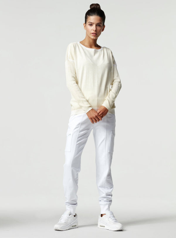 HUNTRESS BOYFRIEND SWEATER - Blanc Noir Online Store