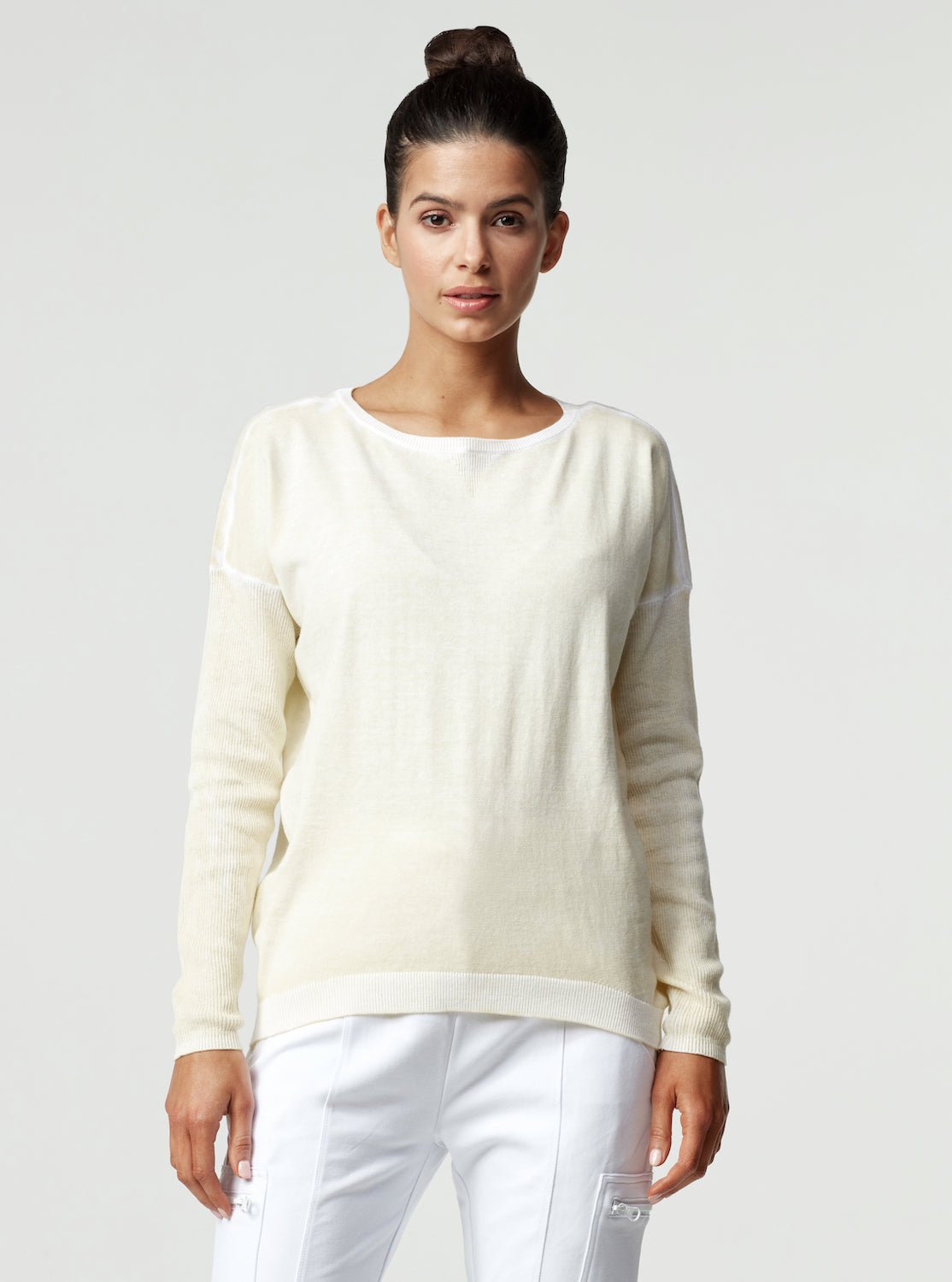 HUNTRESS BOYFRIEND SWEATER - Blanc Noir Online Store