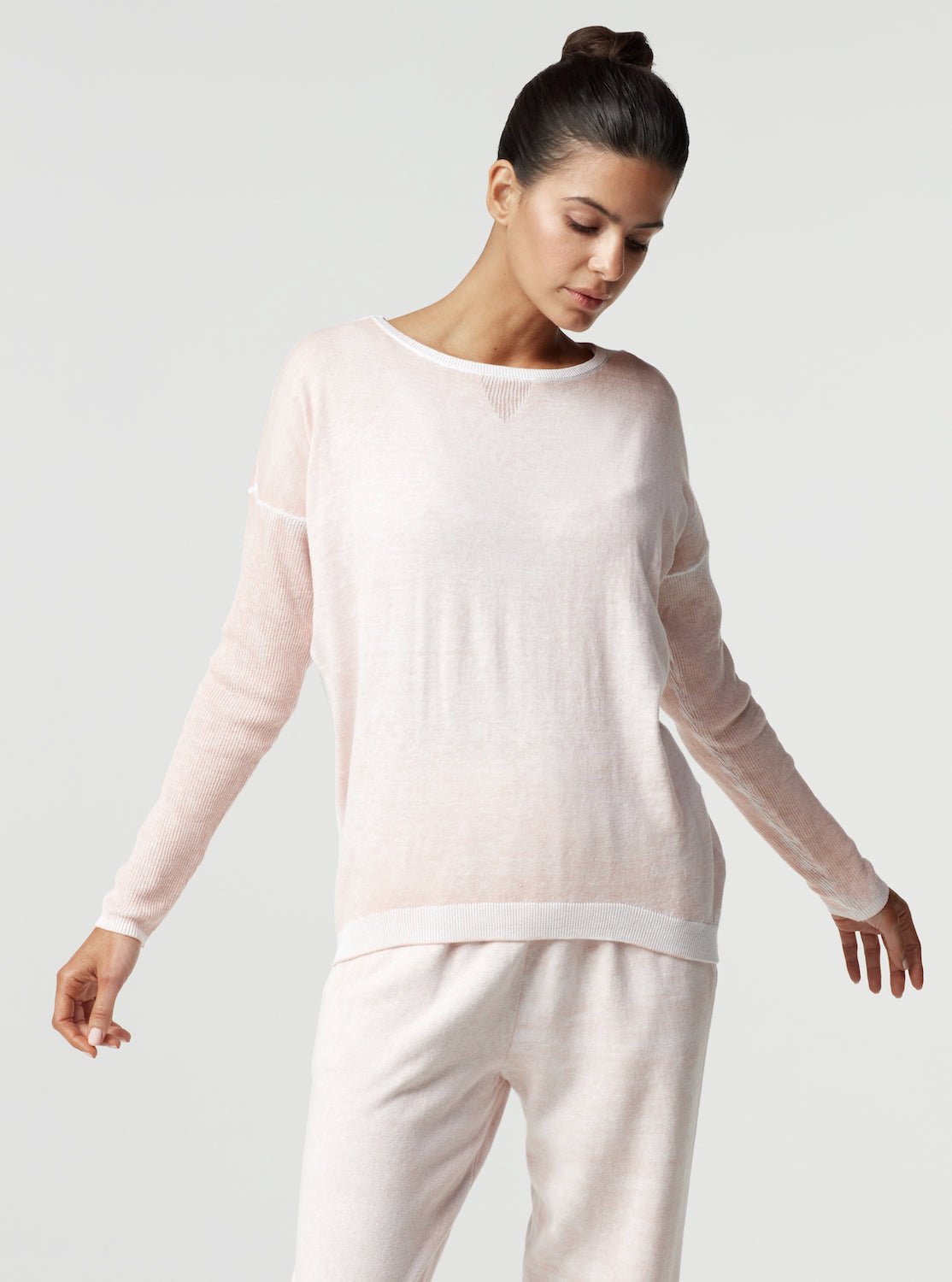 HUNTRESS BOYFRIEND SWEATER - Blanc Noir Online Store