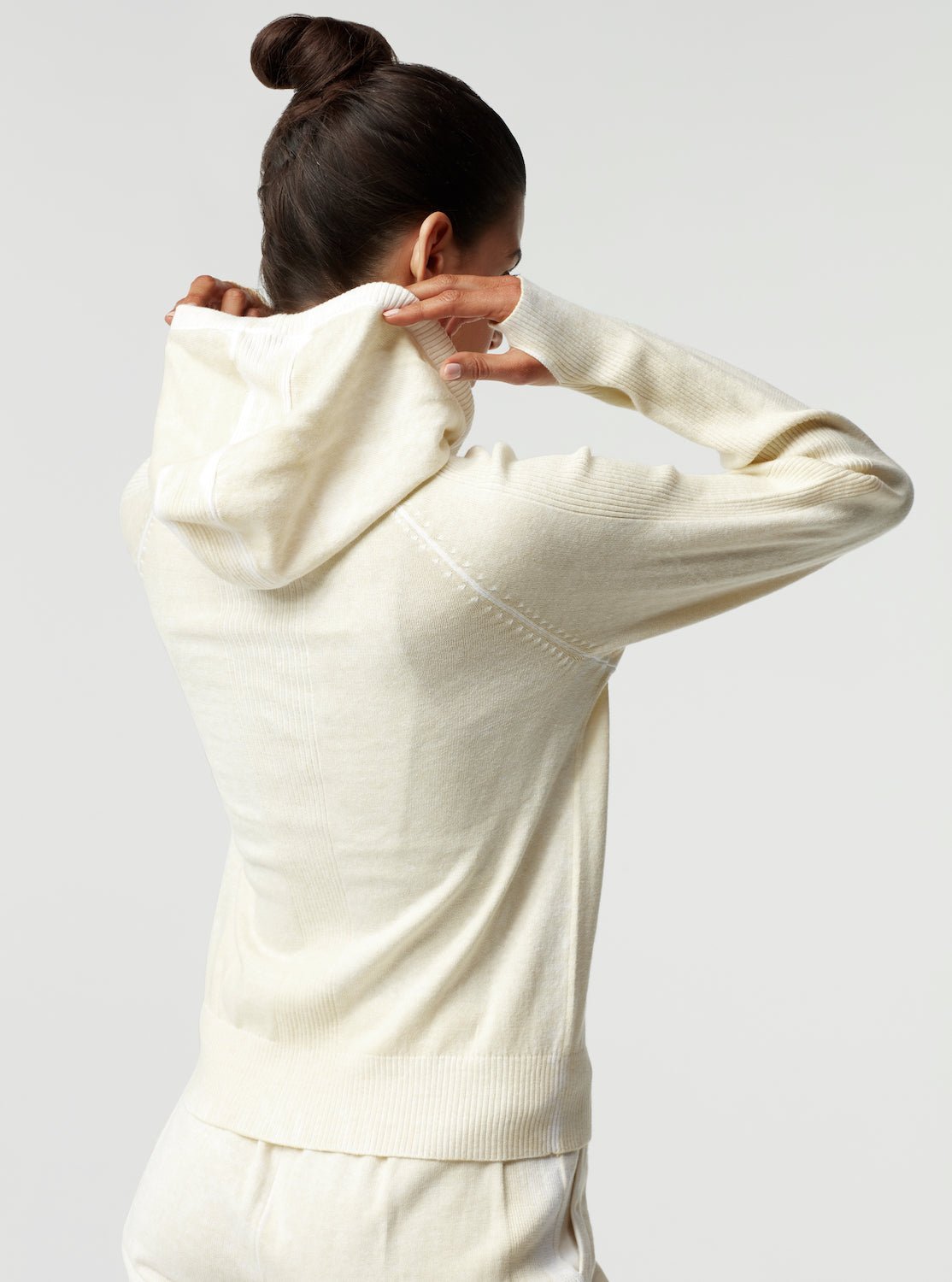 HUNTRESS HOODIE - Blanc Noir Online Store