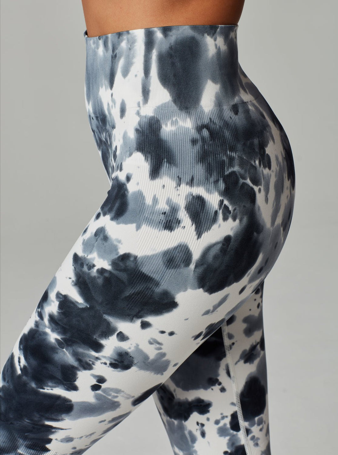 INFINITY HIGH RISE LEGGING - FINAL SALE - Blanc Noir Online Store