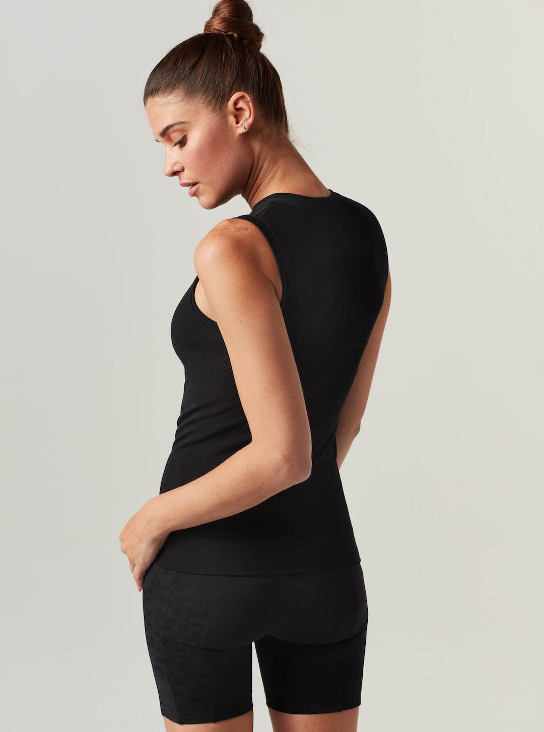 Infinity Top - Black - Blanc Noir Online Store