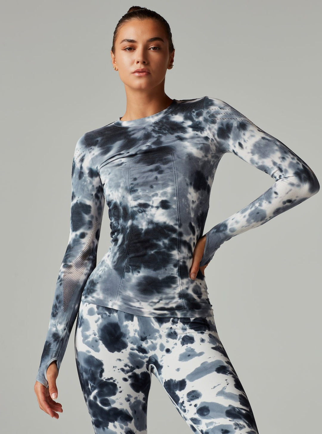 MAGNETIC TOP - FINAL SALE - Blanc Noir Online Store