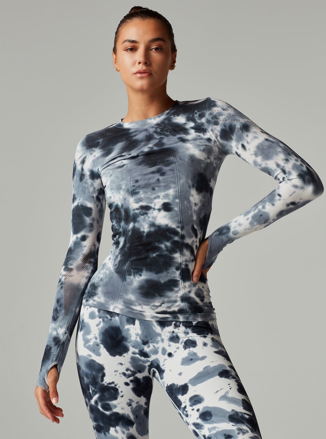 MAGNETIC TOP - FINAL SALE - Blanc Noir Online Store