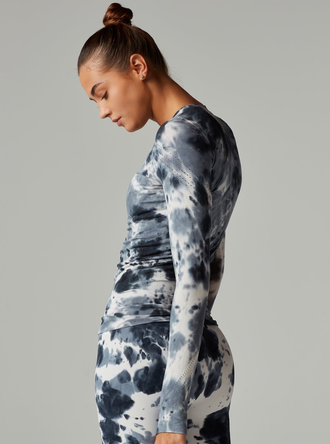 MAGNETIC TOP - FINAL SALE - Blanc Noir Online Store