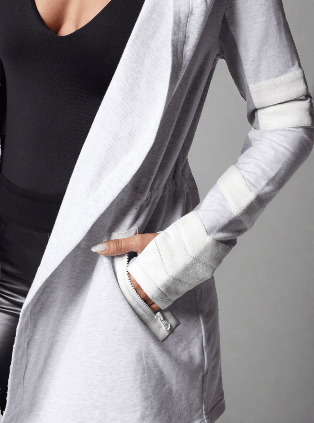 MAITRI TRAVELER JACKET - Blanc Noir Online Store