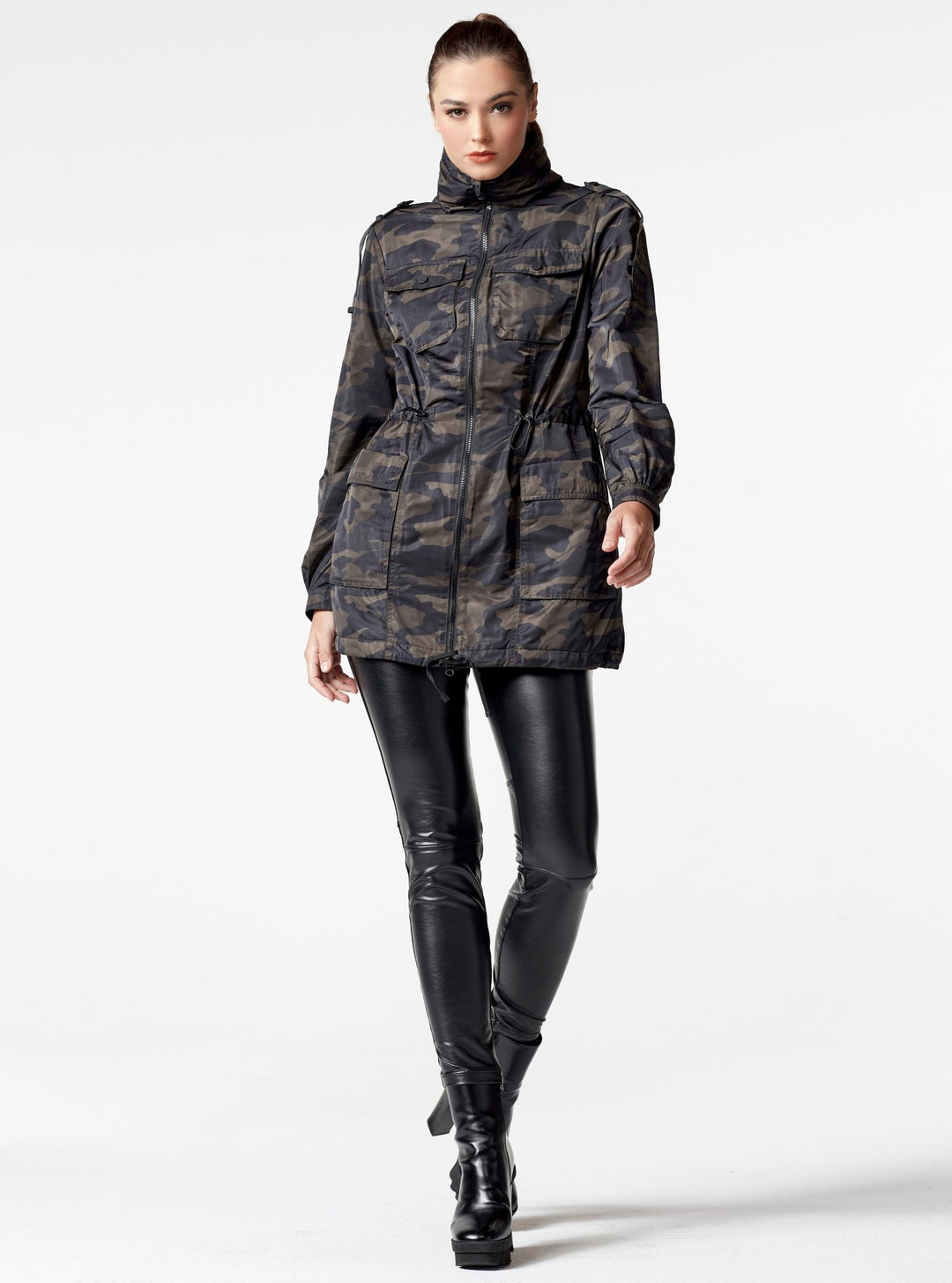 MASTERMIND CAMO ANORAK - Blanc Noir Online Store