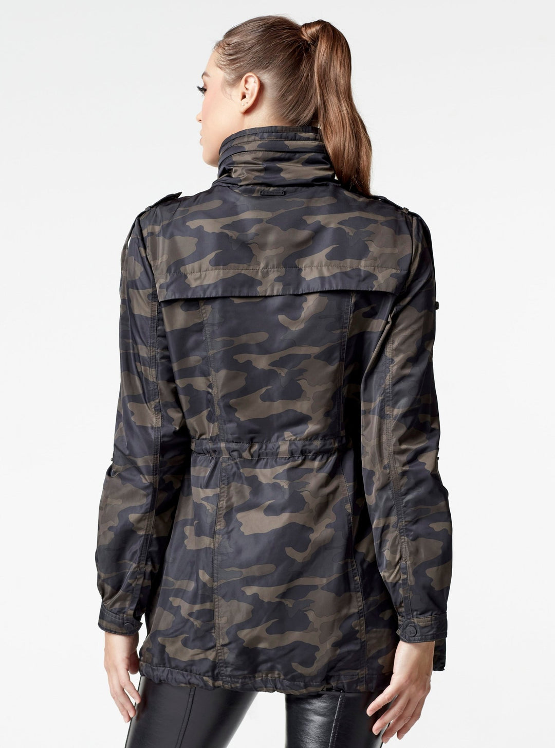 MASTERMIND CAMO ANORAK - Blanc Noir Online Store
