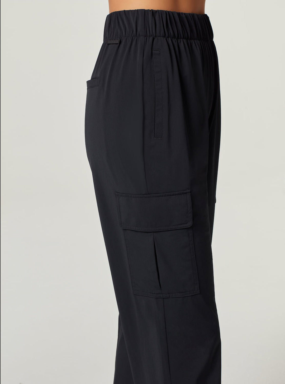 MASTERMIND CARGO PANT - Blanc Noir Online Store