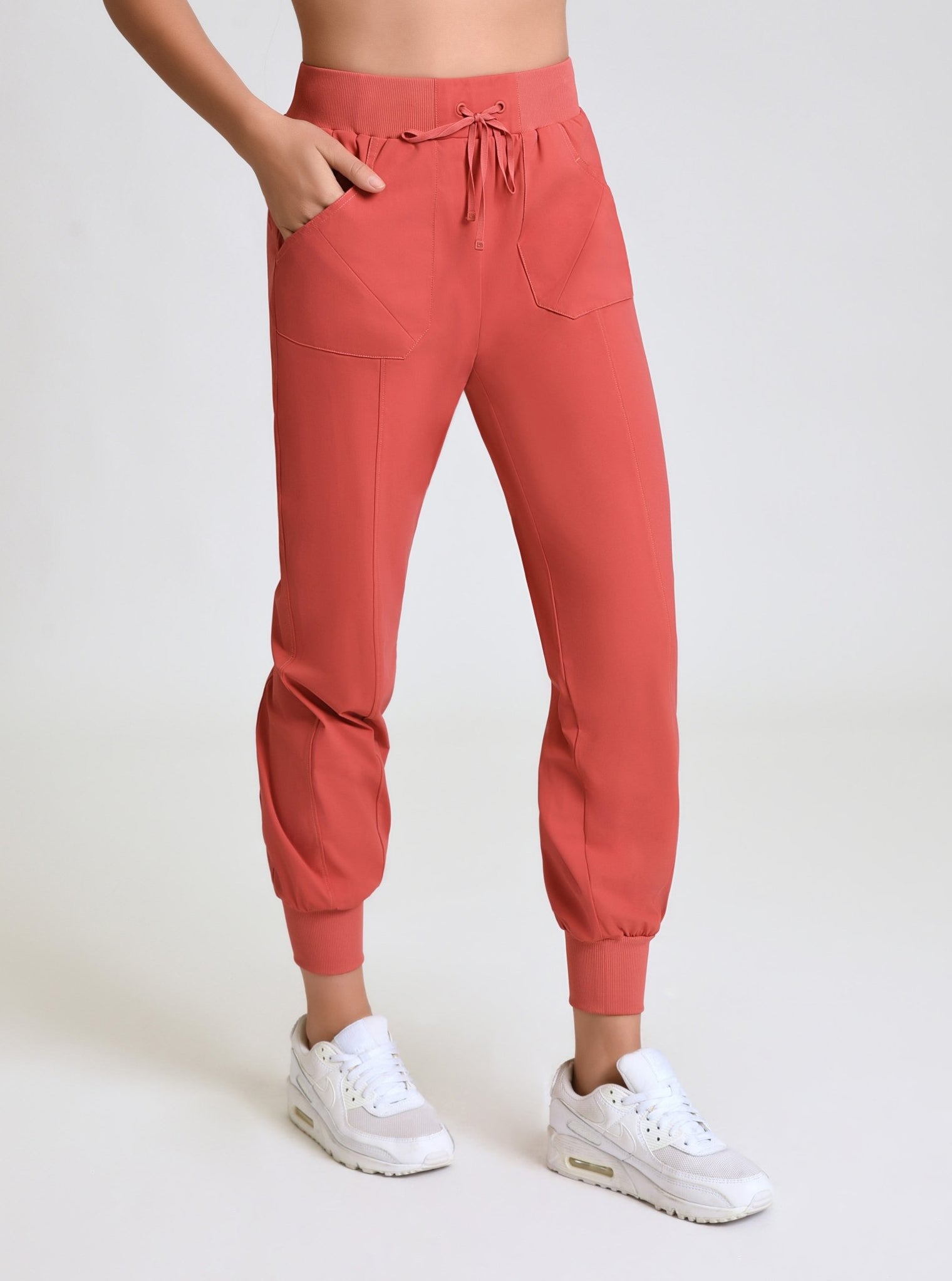 Mastermind Jogger - Blanc Noir Online Store