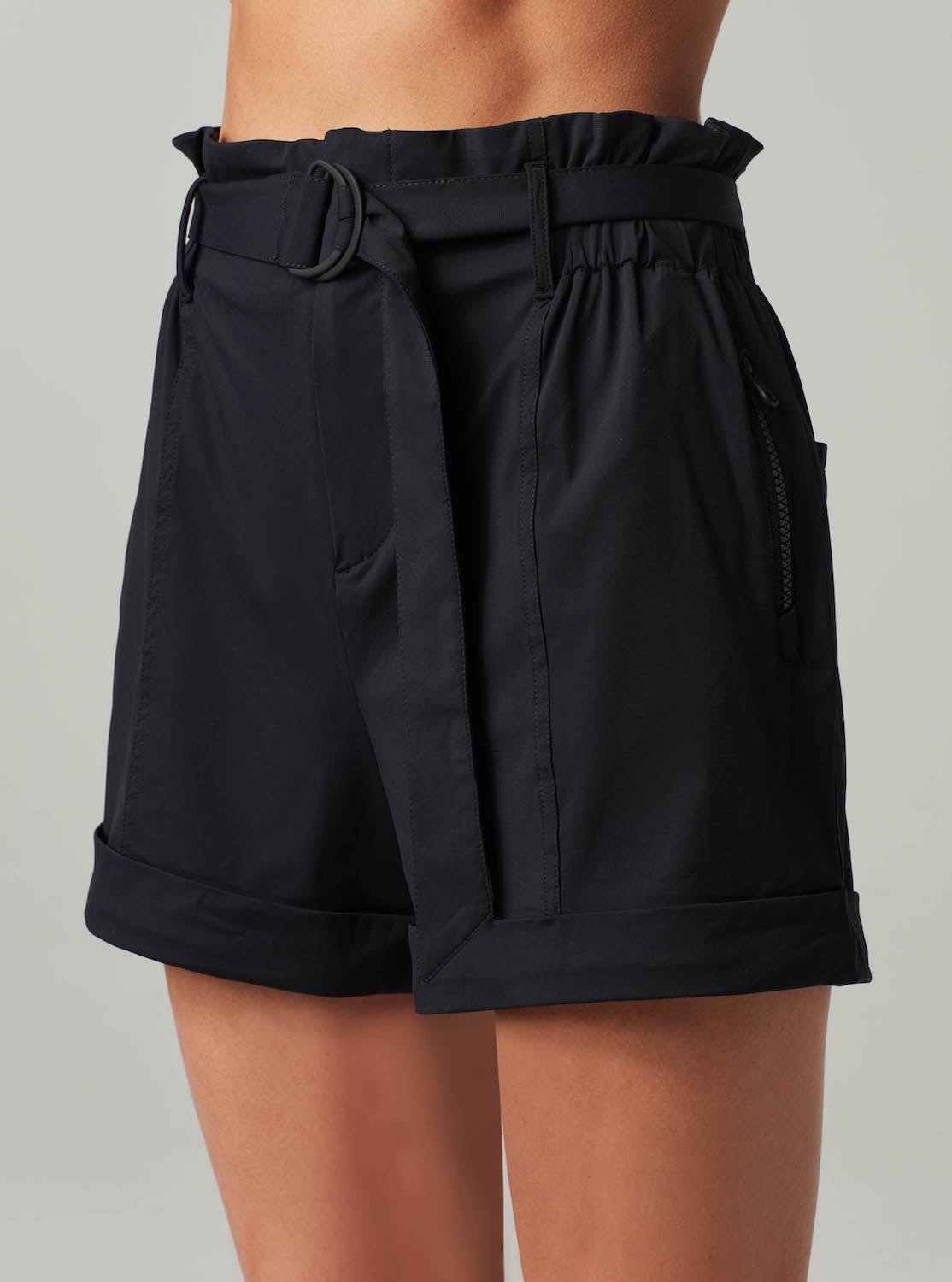 MASTERMIND SHORT - Blanc Noir Online Store