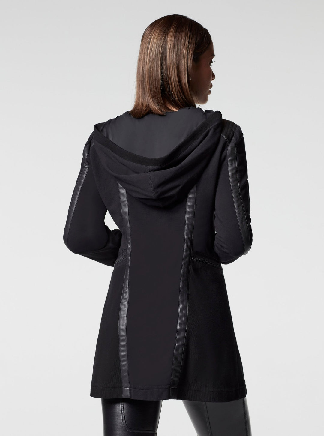 PASSENGER TRAVELER JACKET - Blanc Noir Online Store