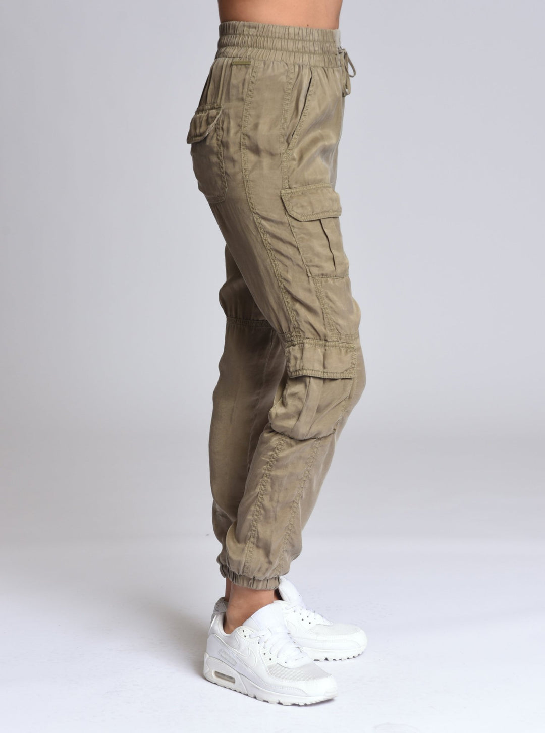 Phoenix Tencel Jogger - Blanc Noir Online Store