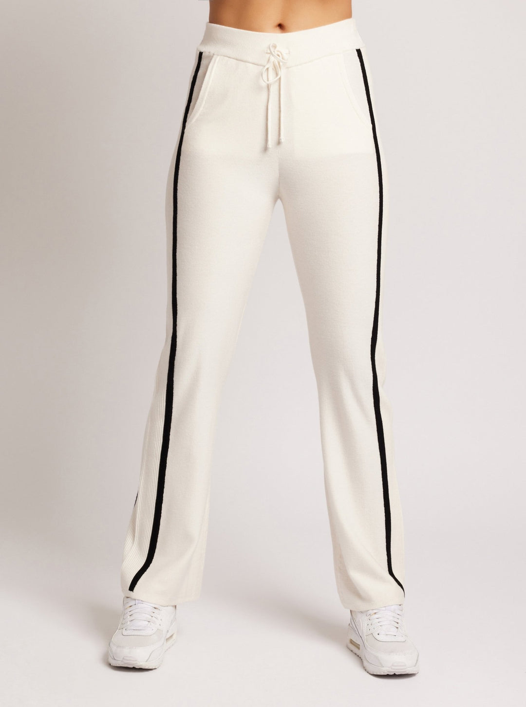 Portola Bootcut - Blanc Noir Online Store