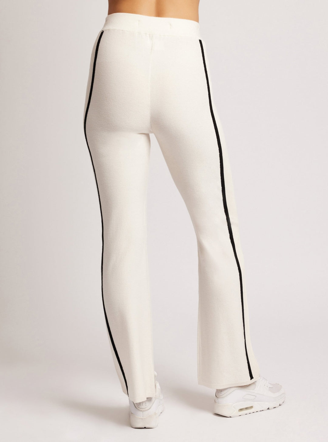 Portola Bootcut - Blanc Noir Online Store