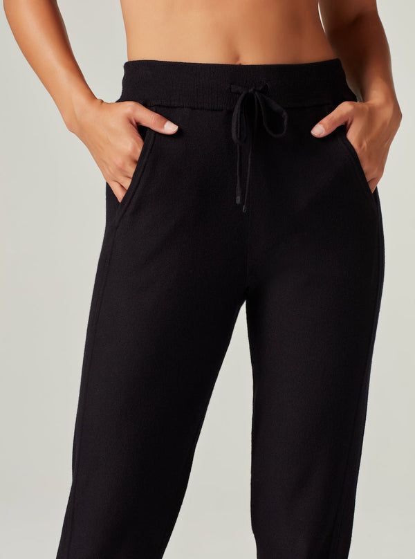 PORTOLA JOGGER - Blanc Noir Online Store