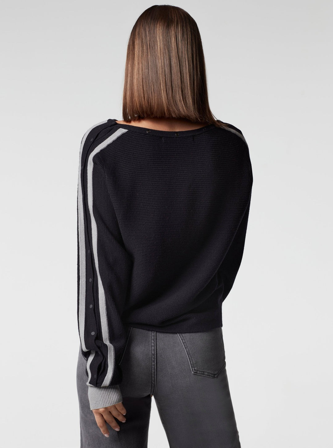 SPORTY PORTOLA SWEATER - Blanc Noir Online Store