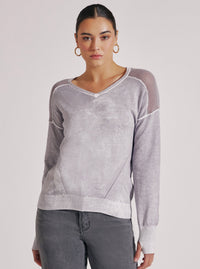 V-NECK HUNTRESS SWEATER - Blanc Noir Online Store