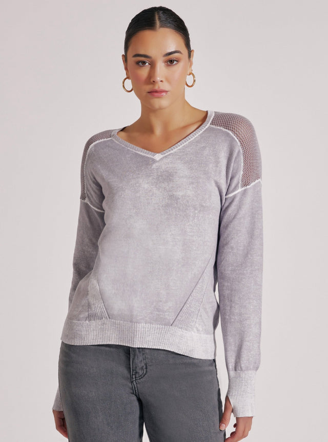 V-NECK HUNTRESS SWEATER - Blanc Noir Online Store