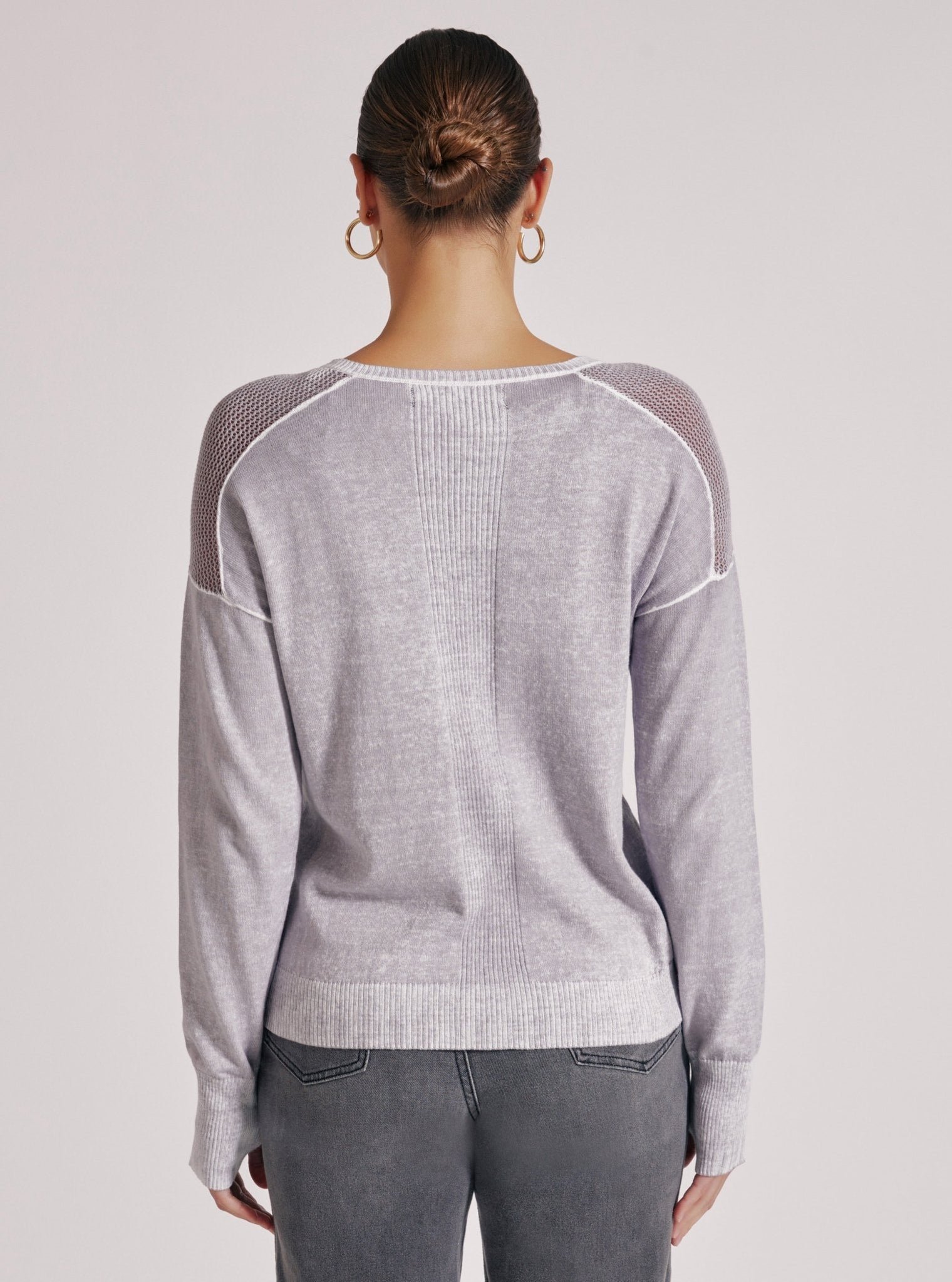 V-NECK HUNTRESS SWEATER - Blanc Noir Online Store