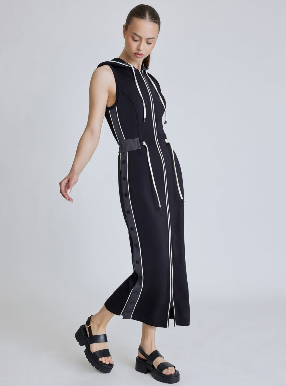 VISTA TRACK DRESS - Blanc Noir Online Store