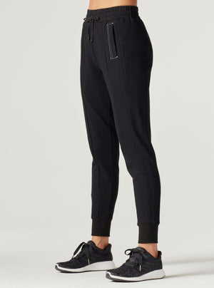 YOLO CONTRAST STITCH JOGGER - Blanc Noir Online Store